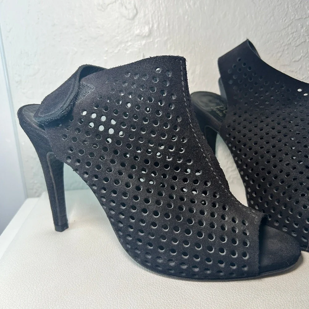 Pedro Garcia Sofia Black Suede Leather Peep Toe Heels Slingback‎ Perforated Sz 9